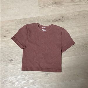 Wild Fable Shimmer Sparkly New Years Cropped Short Sleeve Maroon Tee
